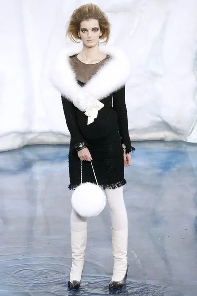 Look 52